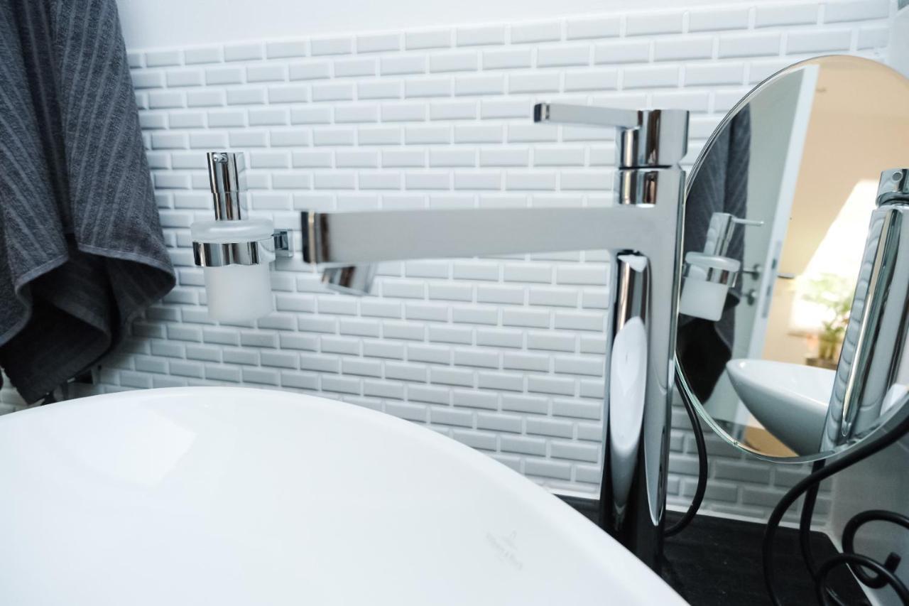 Modern Loft/Apartment Near Bonn Dtag/Dhl/Un เคอนิกส์วินเทอร์ ภายนอก รูปภาพ